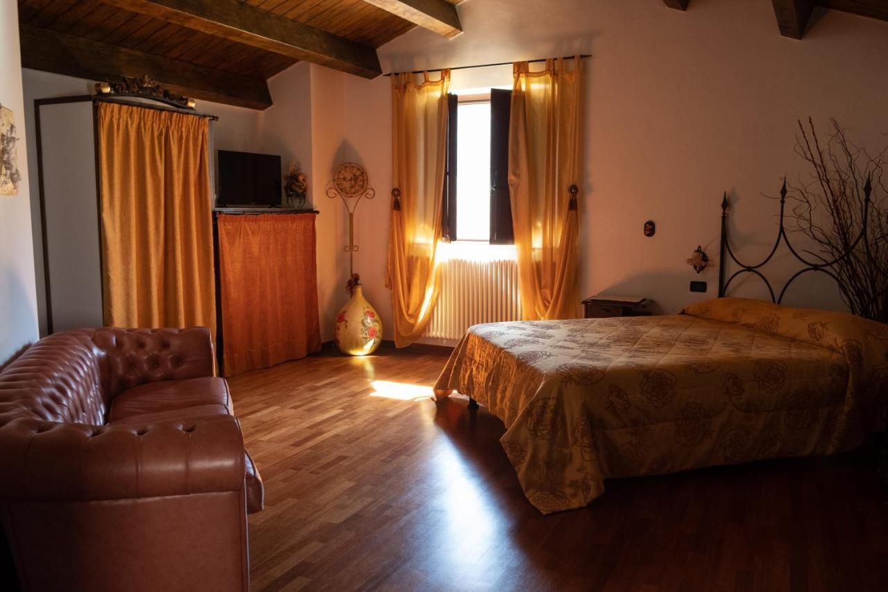 Pettorano sul Gizio "Il Miglio" Country House מראה חיצוני תמונה