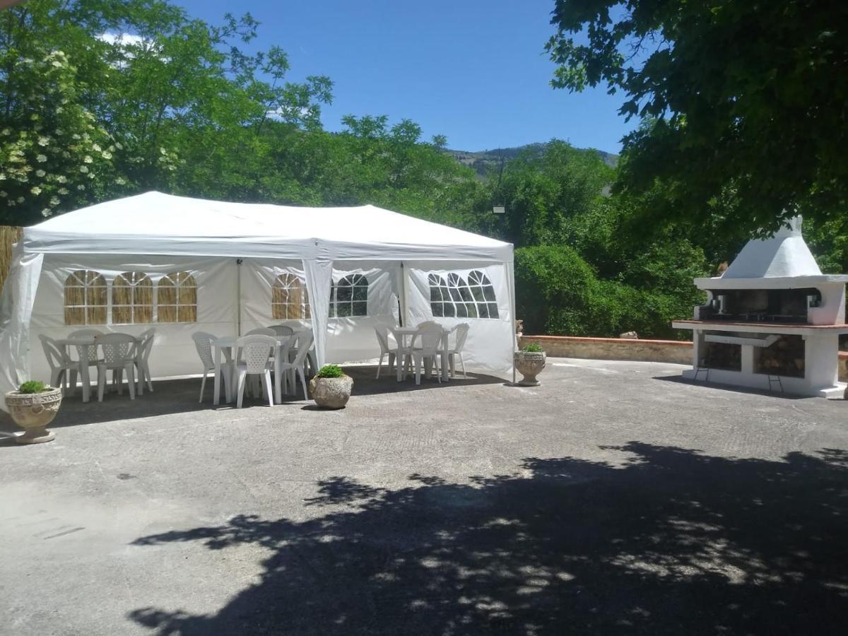 Pettorano sul Gizio "Il Miglio" Country House מראה חיצוני תמונה